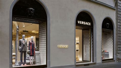 versace rivendita firenze|Versace Florence Via Tornabuoni .